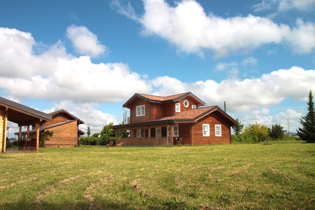 Evolution Camp Hotell SantʼIppolito Exteriör bild