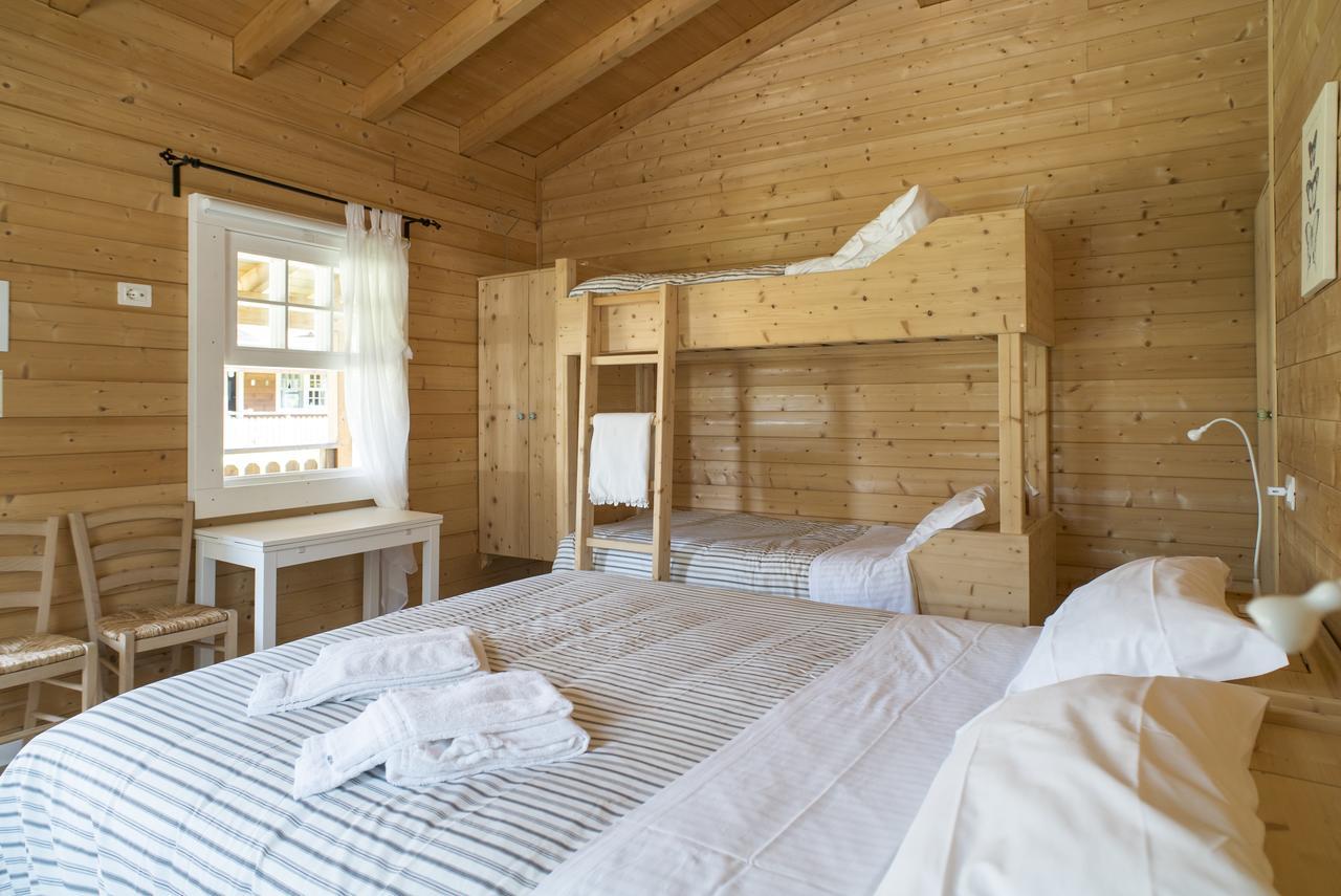 Evolution Camp Hotell SantʼIppolito Exteriör bild